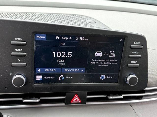 Used 2023 Hyundai Elantra SEL FWD image 11