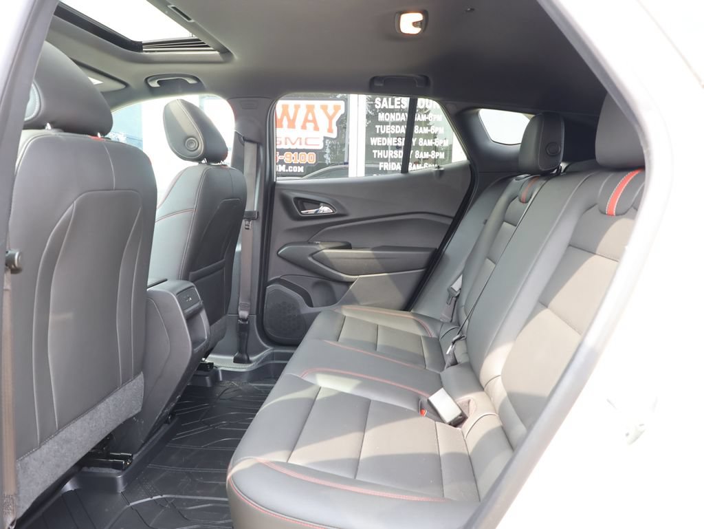 Certified 2026 Chevrolet Trax RS w/ Sunroof Package FWD image 26