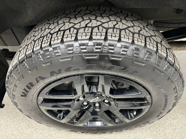 Used 2024 Chevrolet Silverado 1500 RST w/ Convenience Package II AWD/4WD image 31
