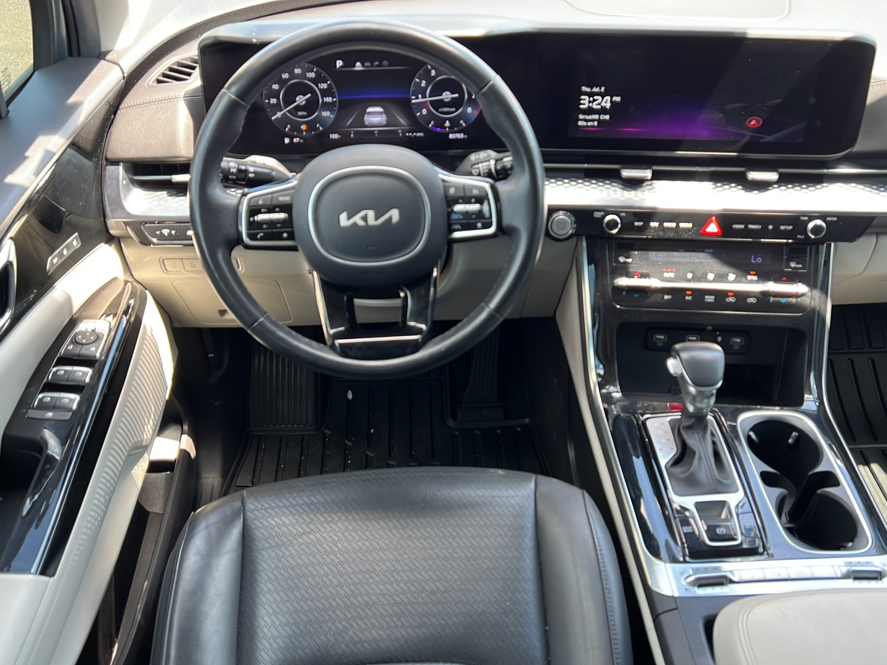 Used 2023 Kia Carnival SX Prestige FWD image 13