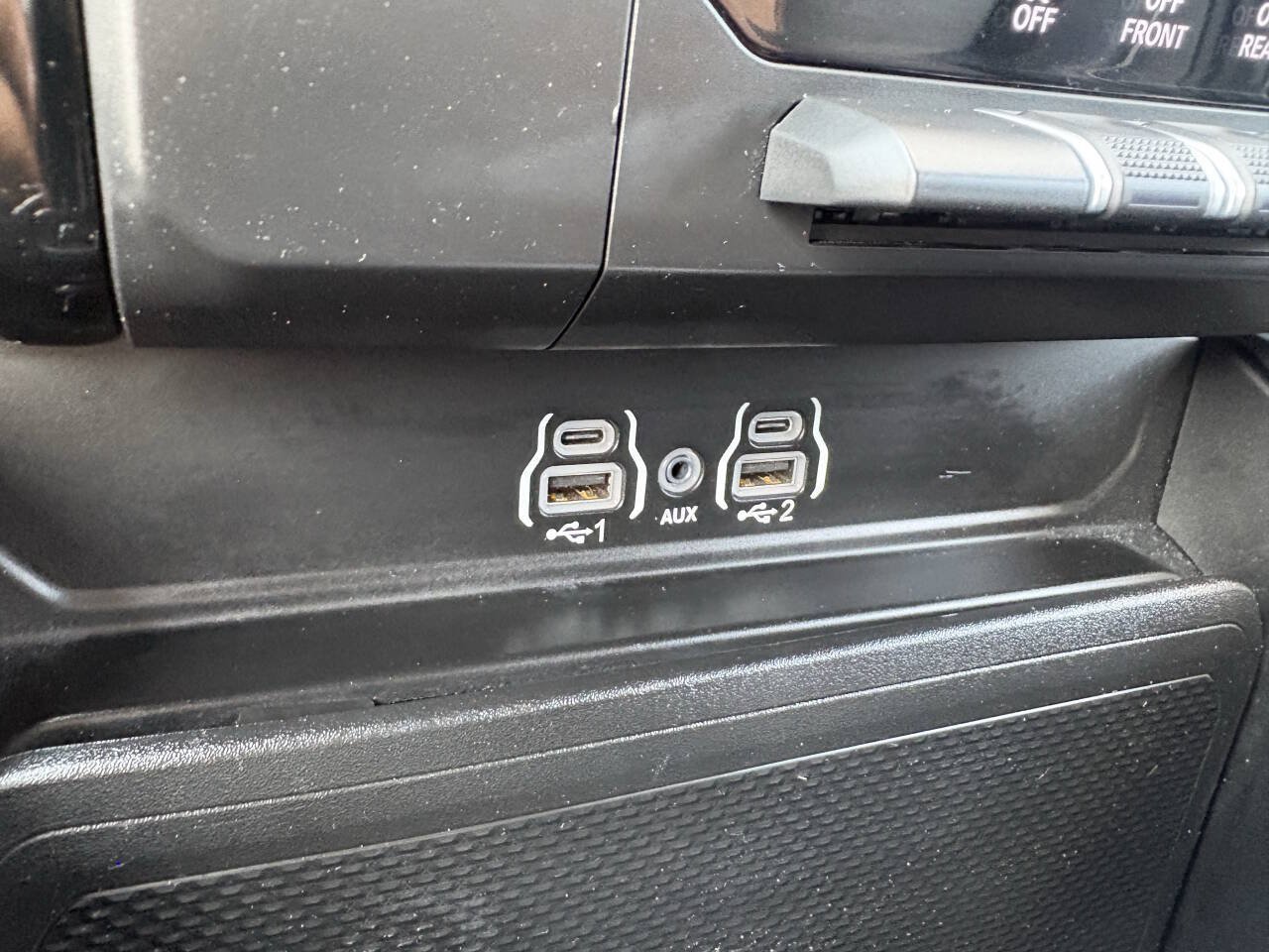 Used 2026 RAM 1500 Laramie AWD/4WD image 13