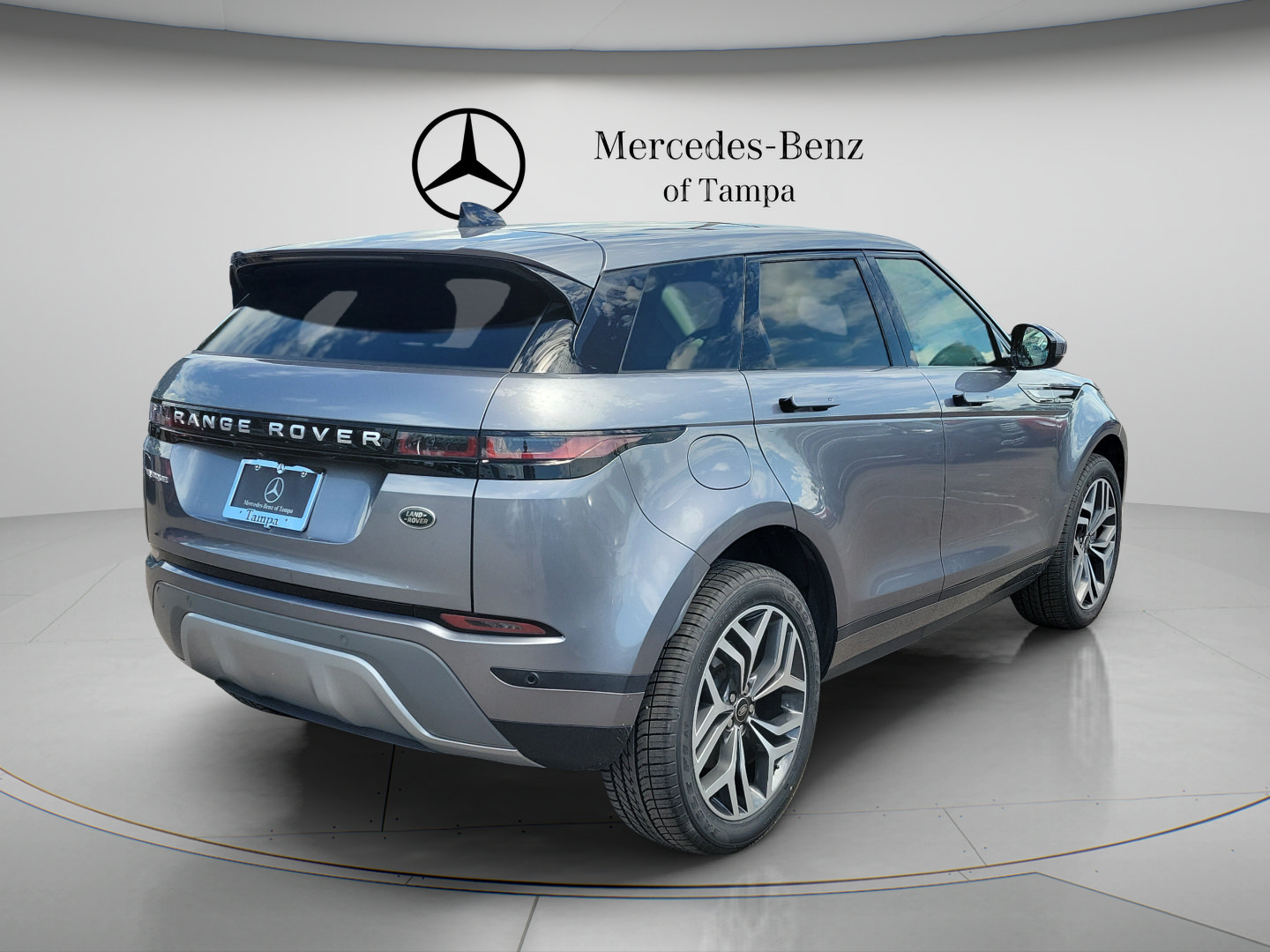Used 2023 Land Rover Range Rover Evoque S AWD/4WD image 3
