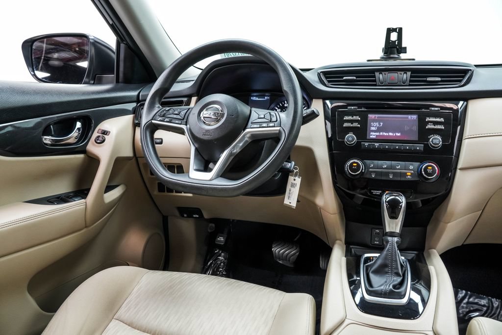 Used 2017 Nissan Rogue S FWD image 23