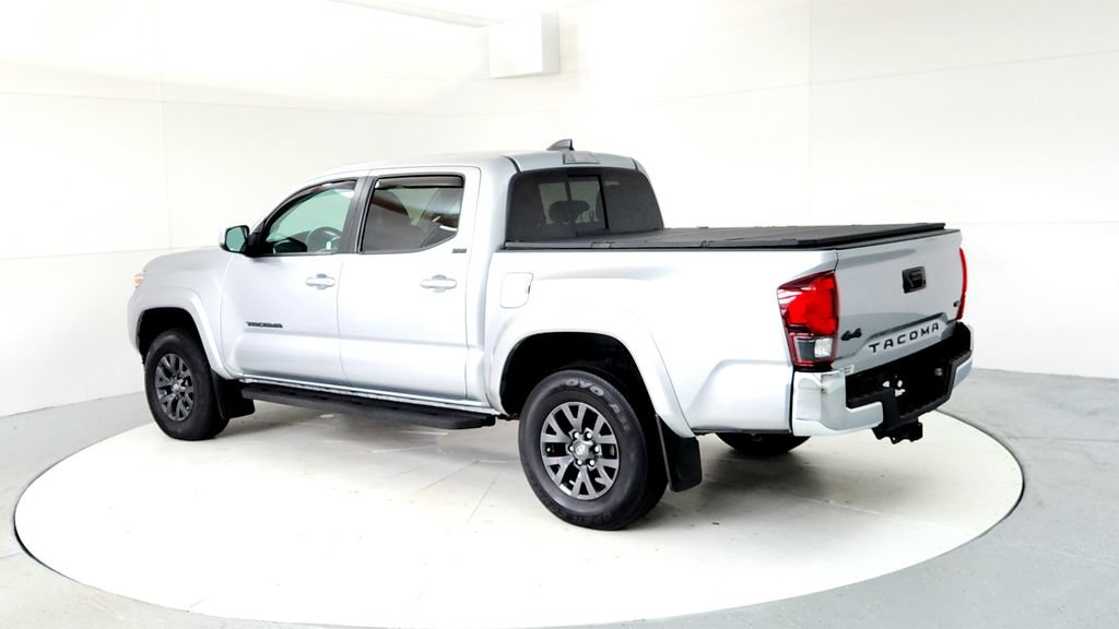 Certified 2022 Toyota Tacoma SR5 AWD/4WD image 4