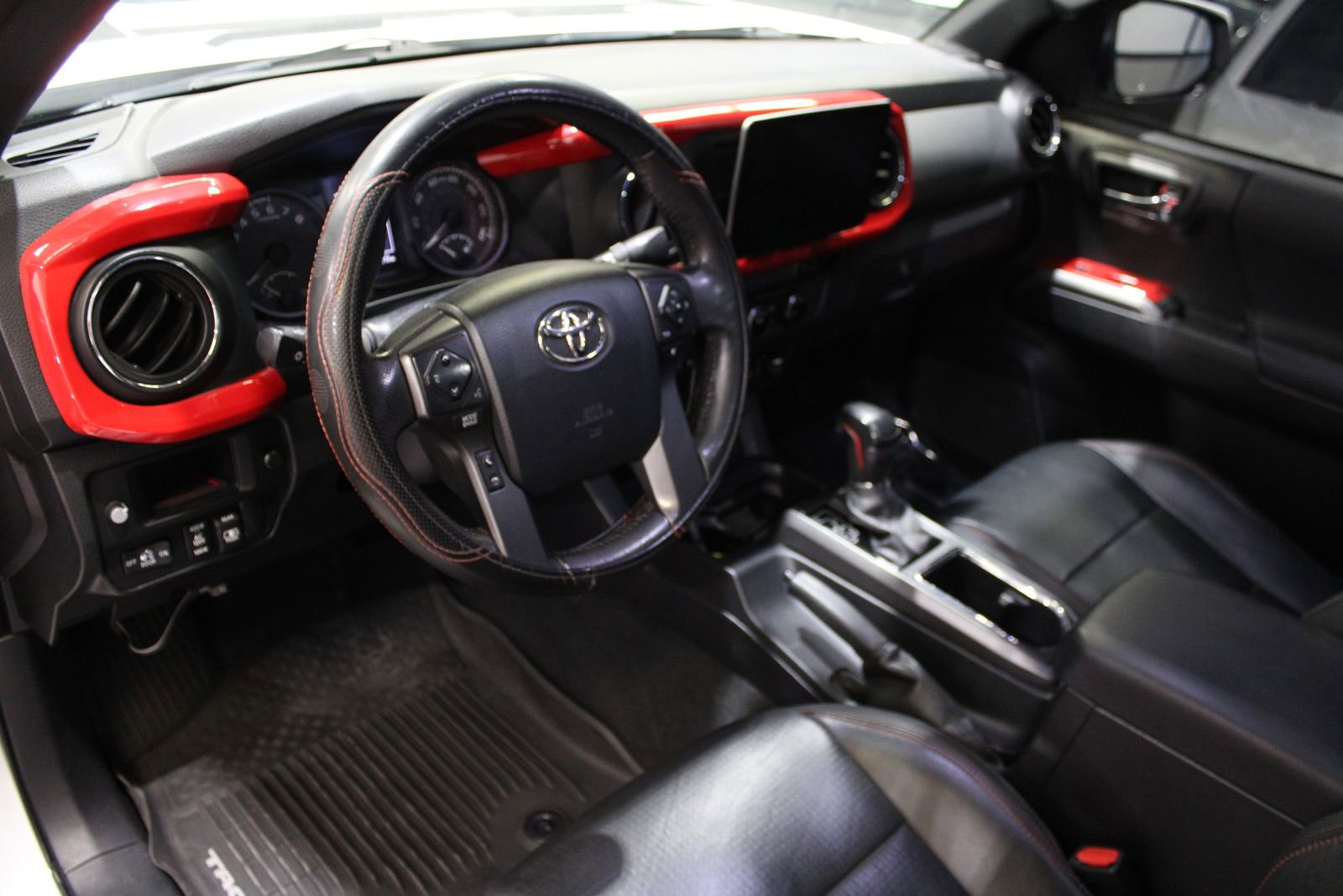 Used 2017 Toyota Tacoma TRD Pro image 26
