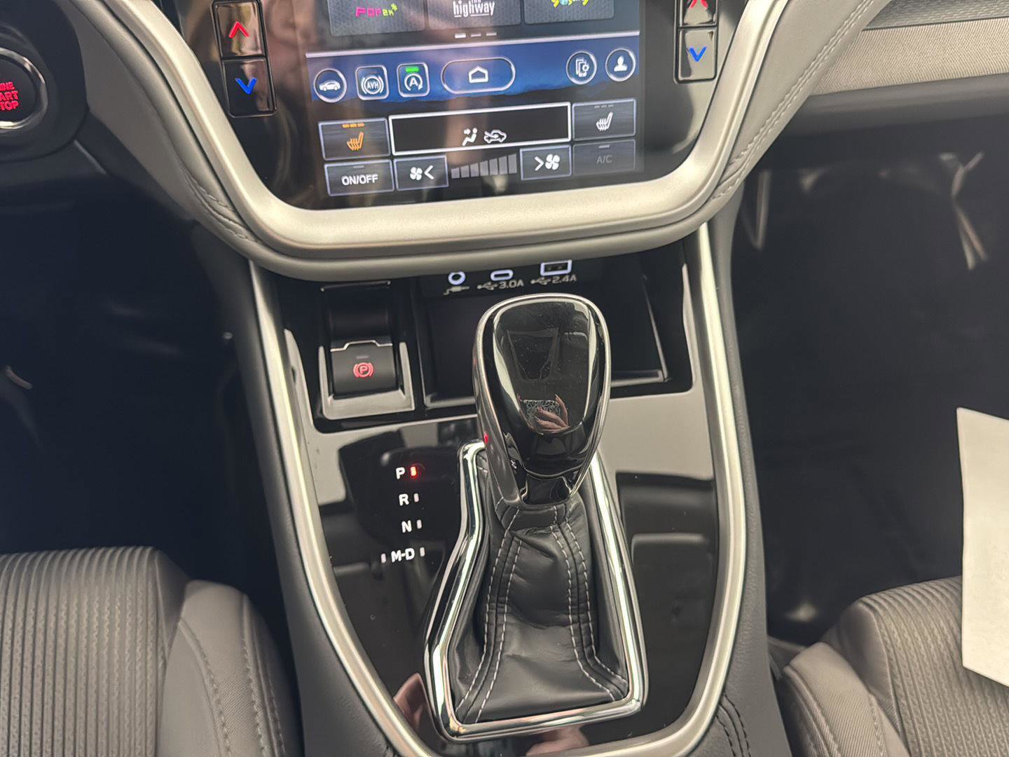 Certified 2025 Subaru Legacy Premium w/ Popular Package #1A AWD/4WD image 19