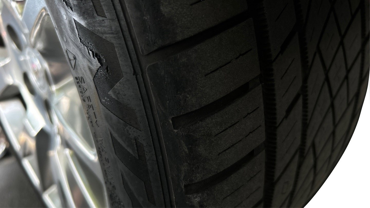 Used 2011 Cadillac CTS Premium image 47