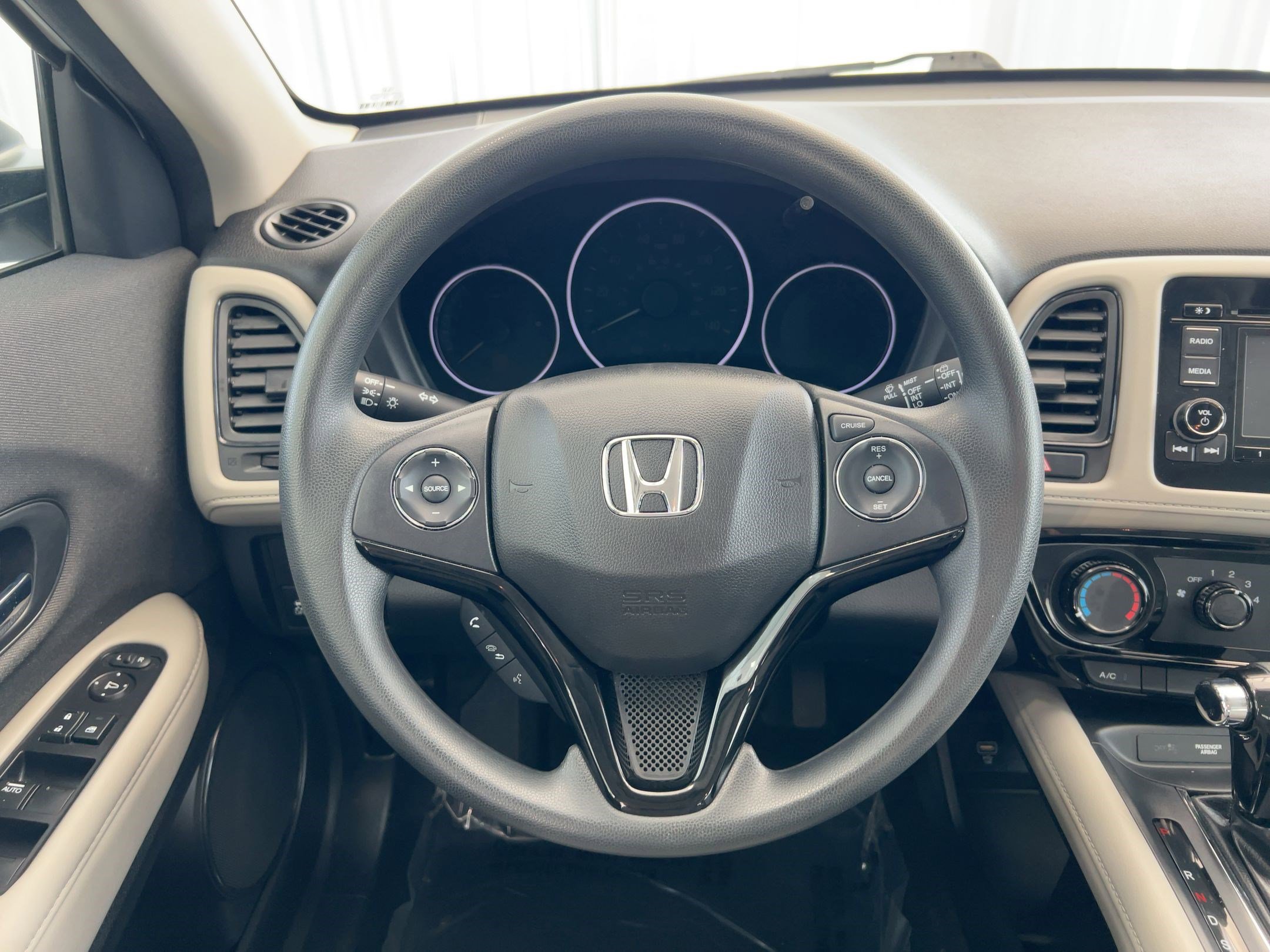 Used 2022 Honda HR-V LX image 17