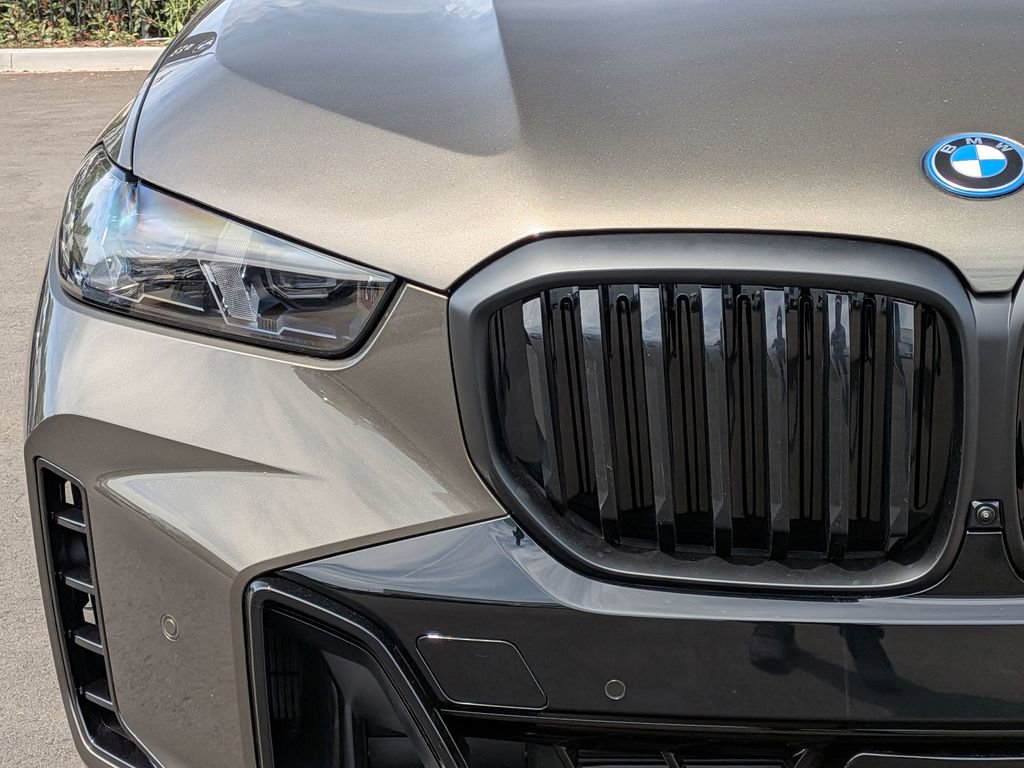 New 2026 BMW X5 xDrive50e image 19