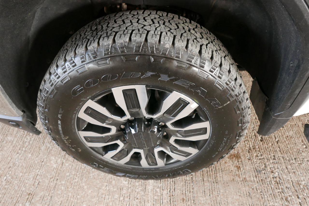 Used 2023 GMC Sierra 2500 Pro w/ Convenience Package image 19