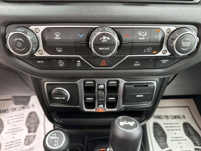 Used 2025 Jeep Wrangler Unlimited Sport AWD/4WD image 22