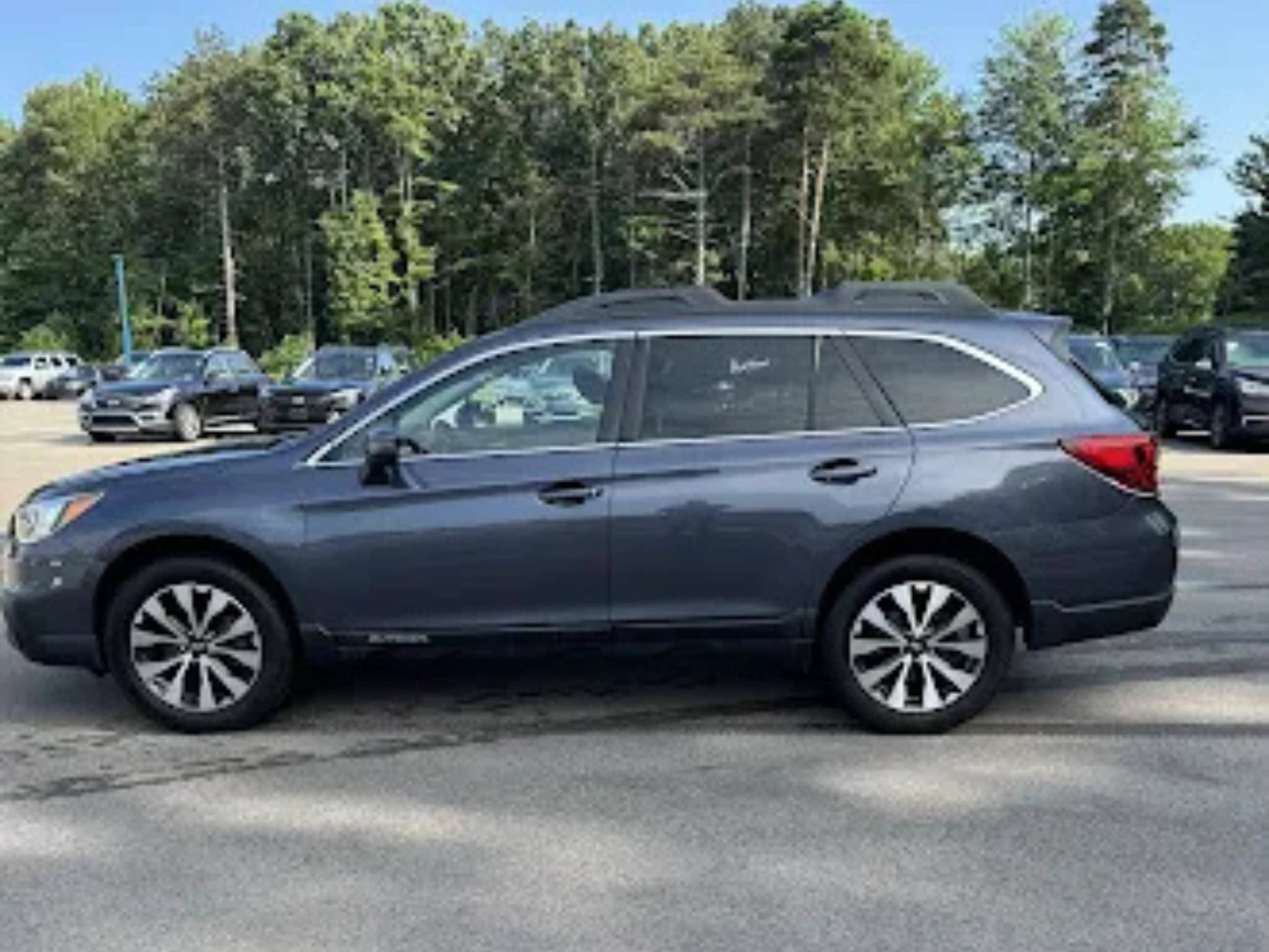 Used 2016 Subaru Outback 3.6R Limited AWD/4WD image 4