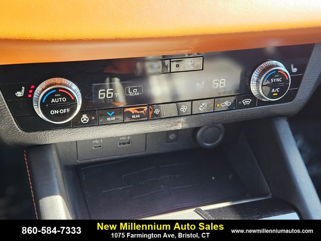 Used 2022 Mitsubishi Outlander GT image 23