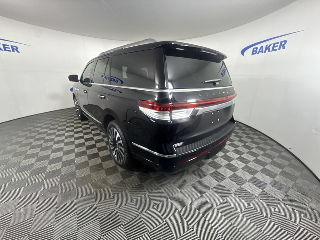 Used 2022 Lincoln Navigator Black Label AWD/4WD image 7
