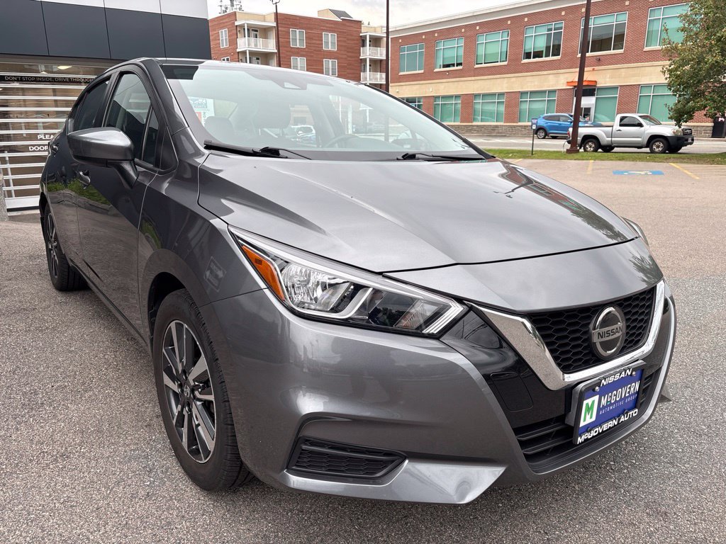 Certified 2022 Nissan Versa SV FWD image 4