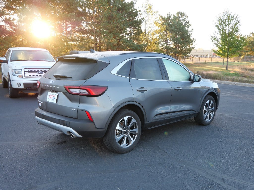 Certified 2025 Ford Escape Platinum AWD/4WD image 6