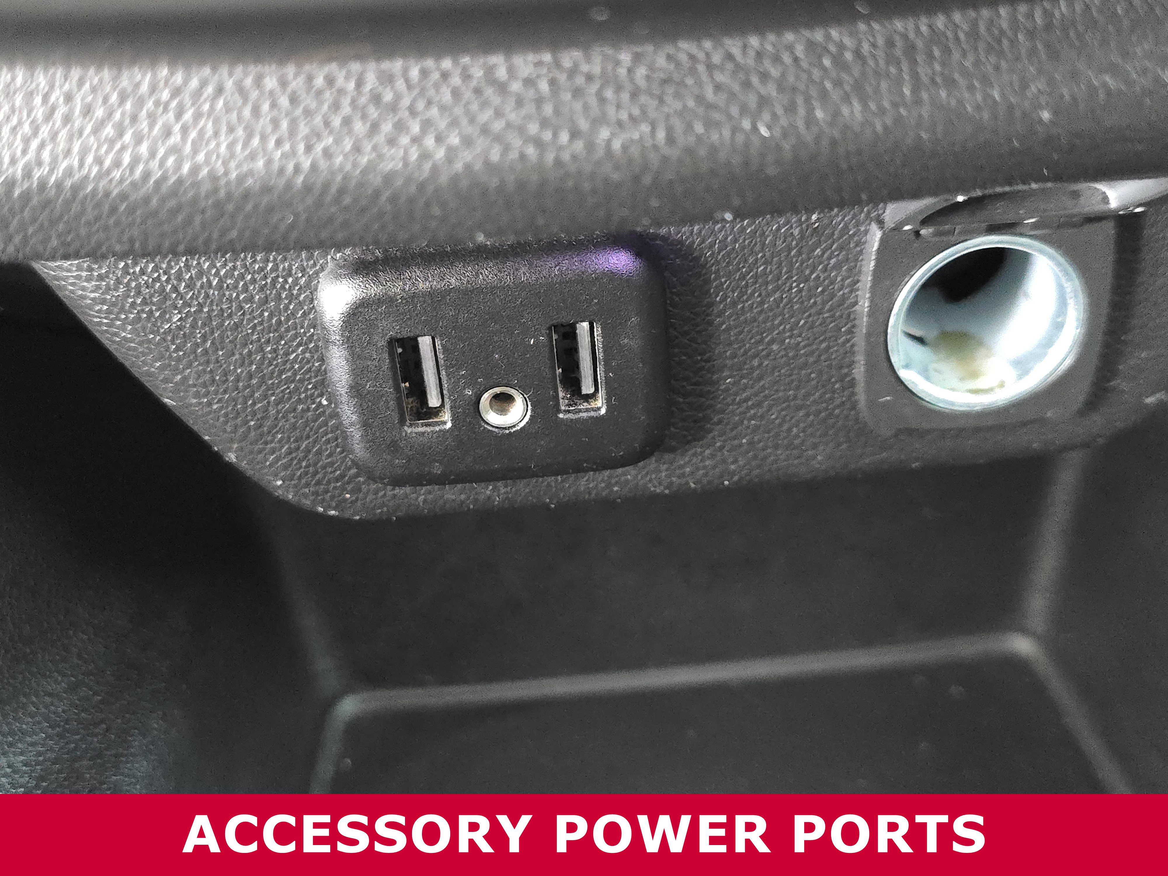 Used 2020 Chevrolet Traverse LT image 22