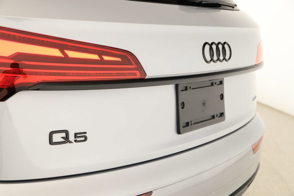 Certified 2024 Audi Q5 e Premium Plus AWD/4WD image 35