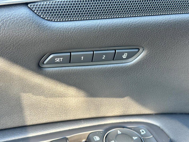 Used 2019 Cadillac XT5 Luxury w/ LPO, Radiant Package image 21