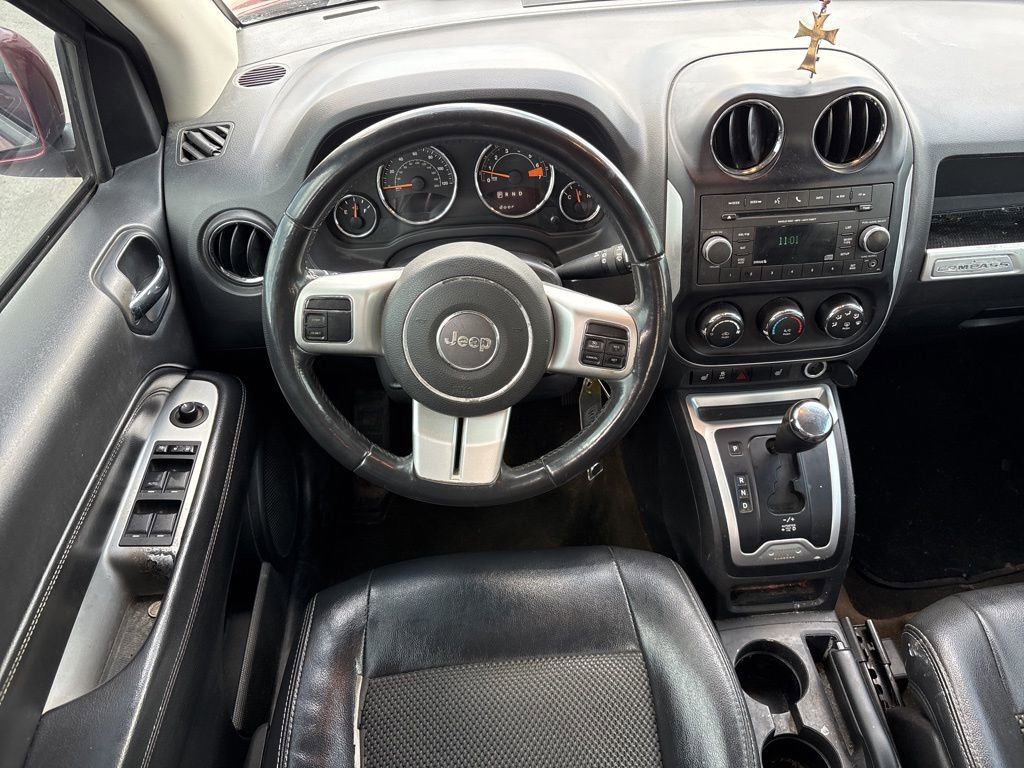 Used 2016 Jeep Compass Latitude image 13