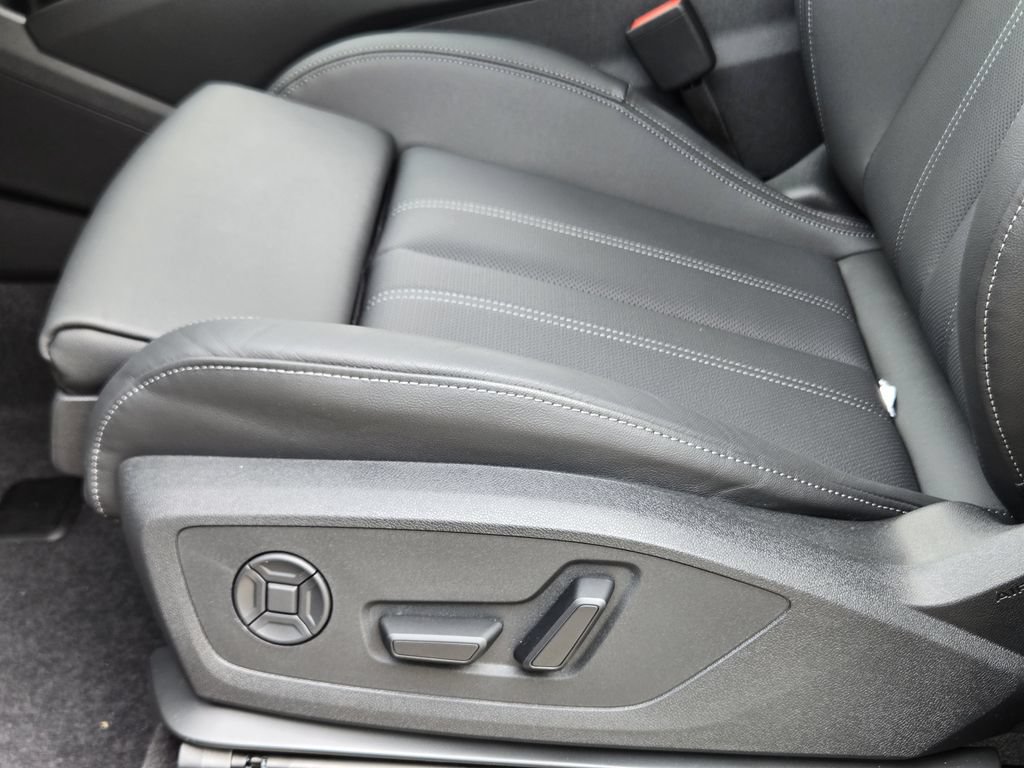 New 2027 Audi SQ6 e-tron Prestige AWD/4WD image 28