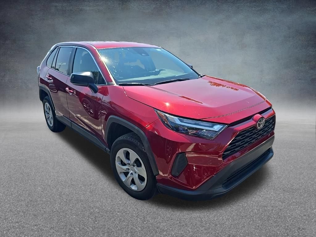 Used 2025 Toyota RAV4 LE AWD/4WD image 10
