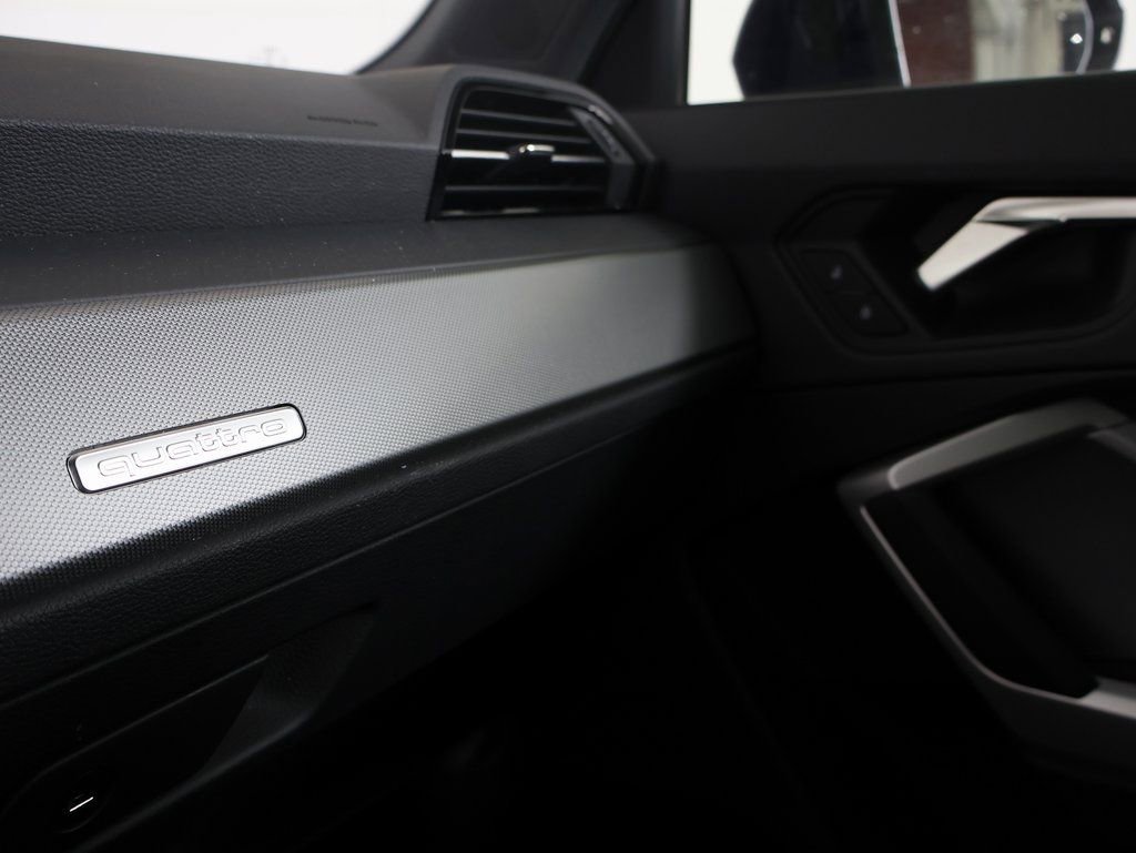 Certified 2025 Audi Q3 2.0T Premium w/ Convenience Package image 8