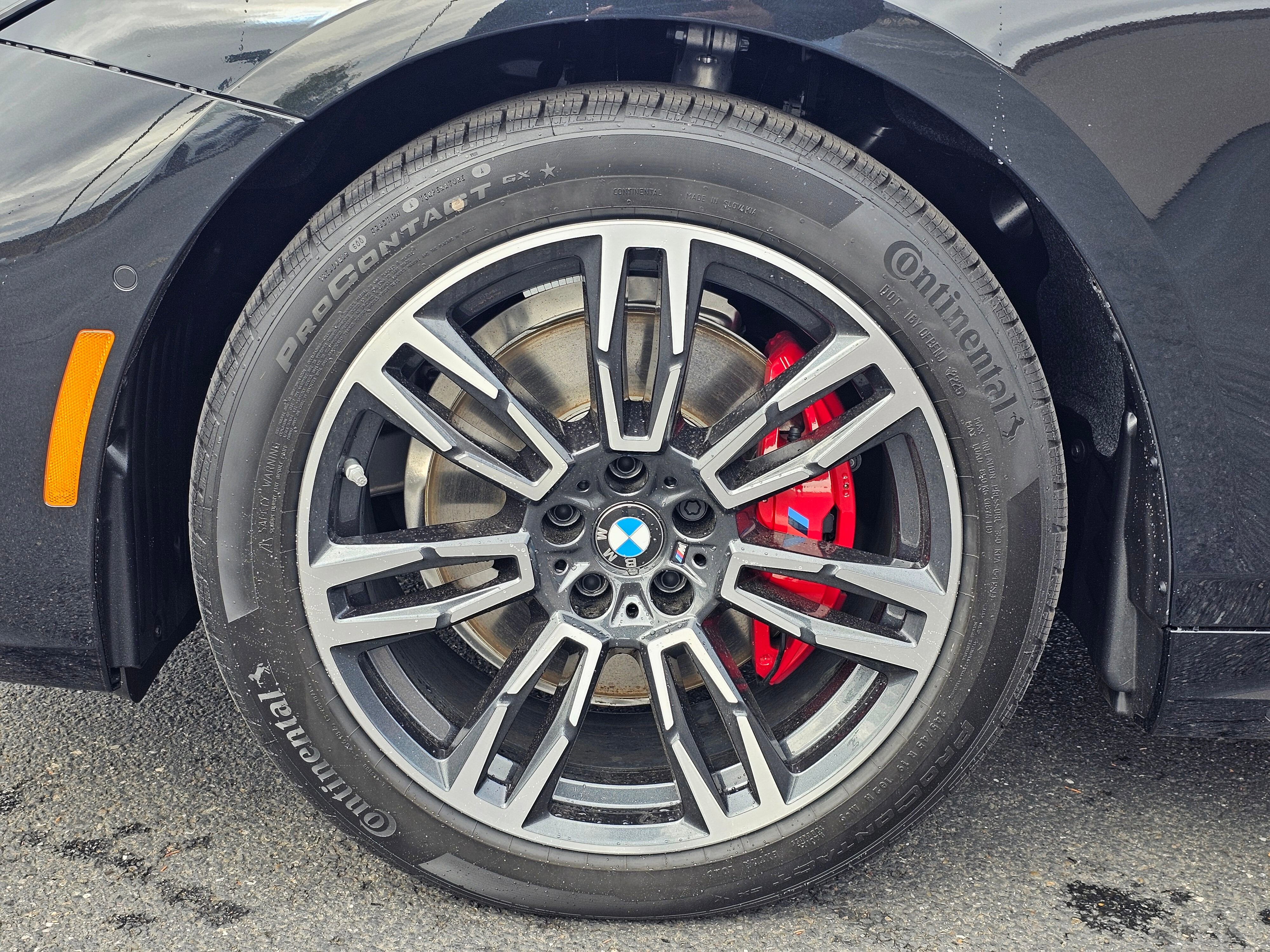 New 2026 BMW 530i xDrive w/ Executive Package image 8