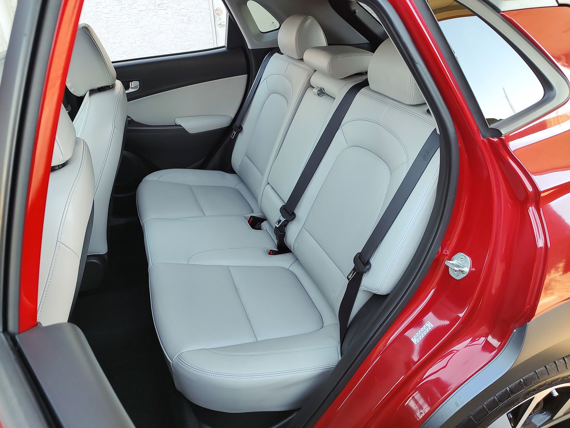 Used 2022 Hyundai Kona Limited image 17