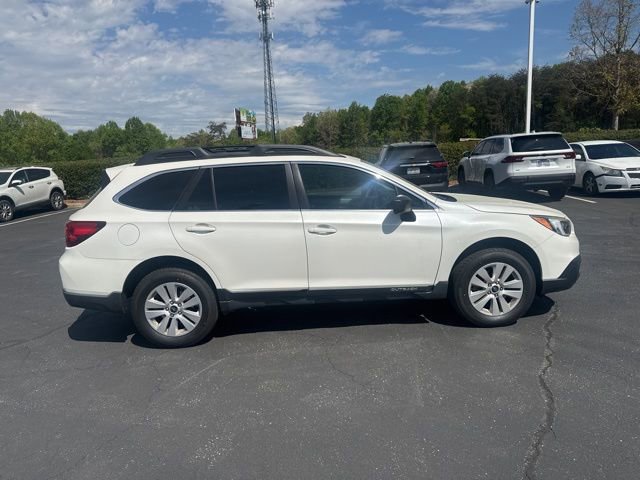 Used 2017 Subaru Outback 2.5i image 8
