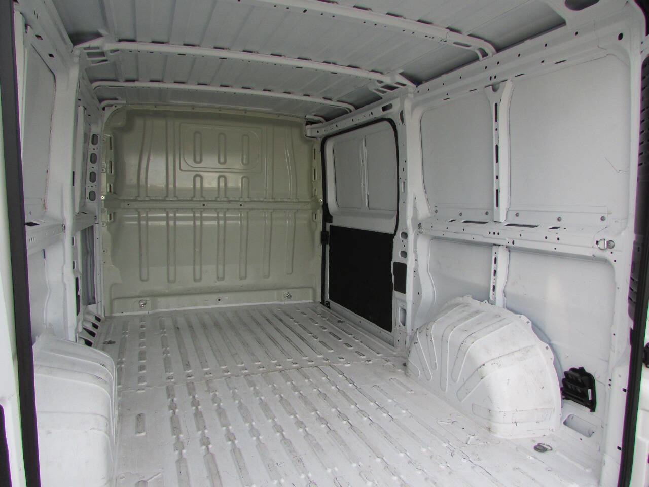 Used 2023 RAM ProMaster 2500 image 23