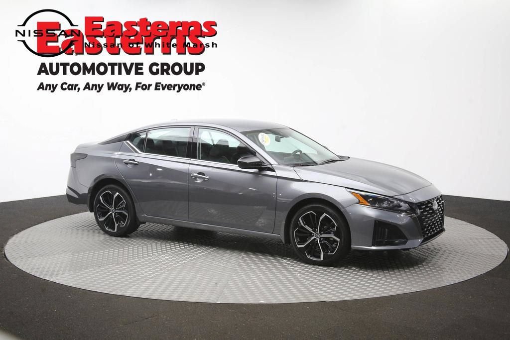 Used 2025 Nissan Altima 2.5 SR AWD/4WD image 48