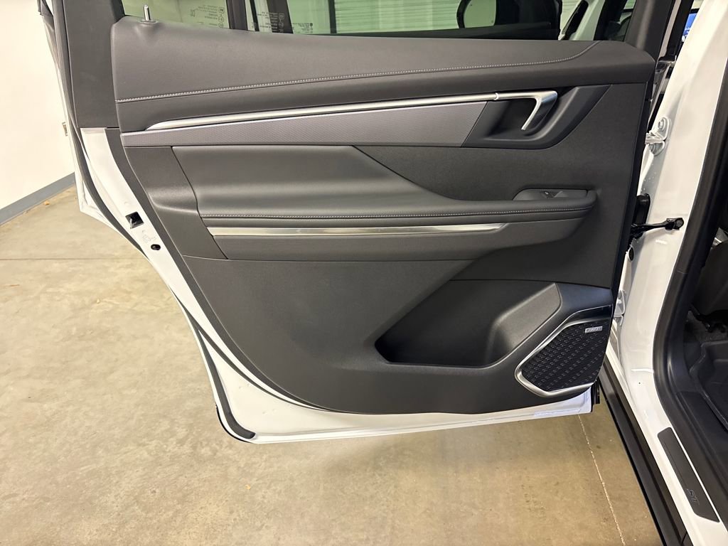 New 2026 Buick Enclave Sport Touring w/ Power Package FWD image 43