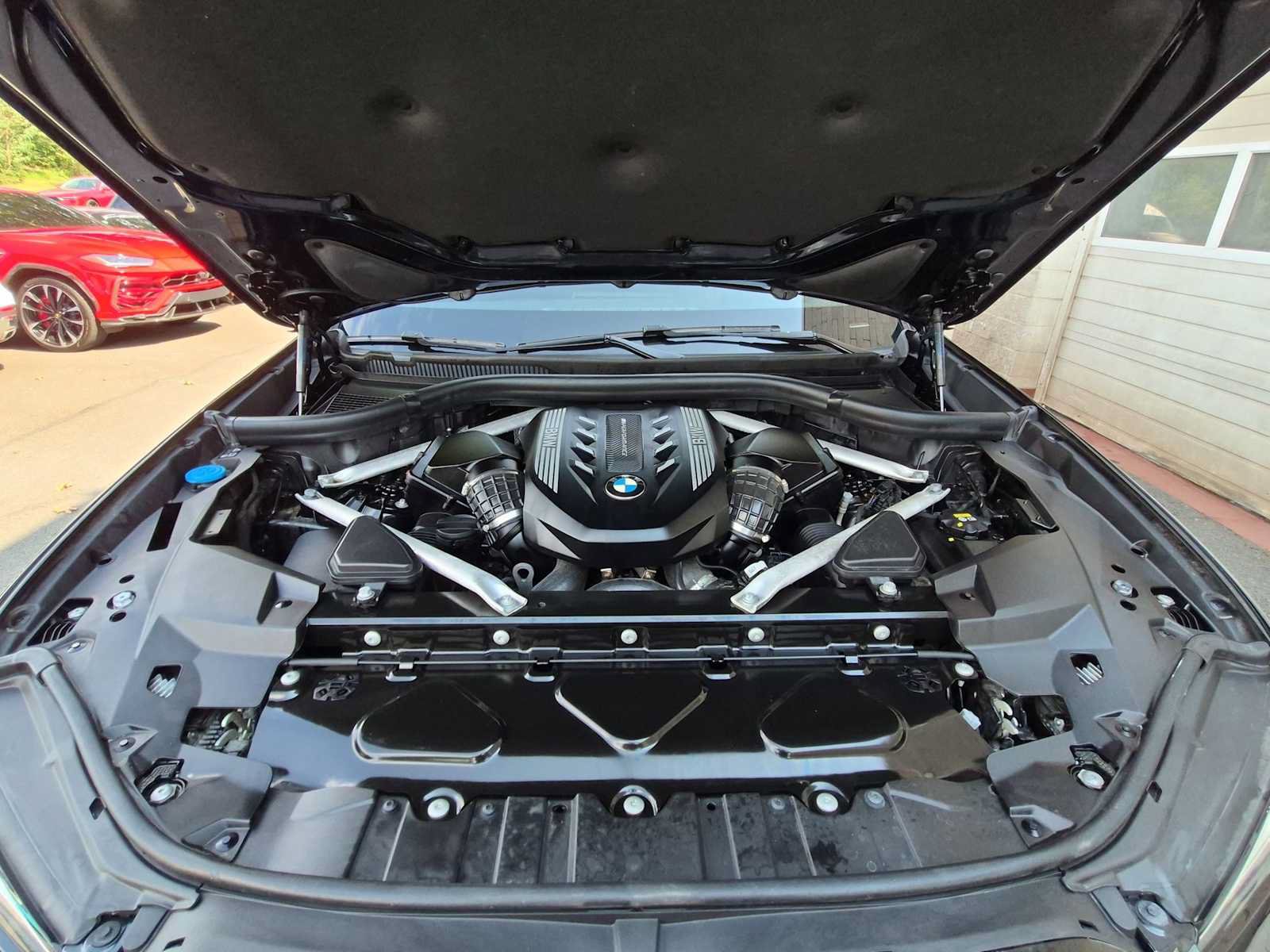 Used 2021 BMW X5 M50i w/ Premium Package AWD/4WD image 15