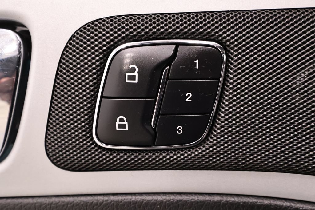 Used 2014 Ford Explorer Sport w/ Equipment Group 401A AWD/4WD image 11