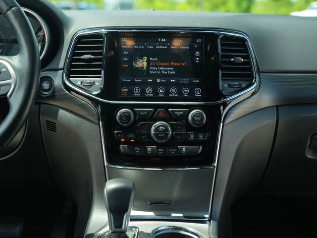 Used 2019 Jeep Grand Cherokee Altitude AWD/4WD image 30