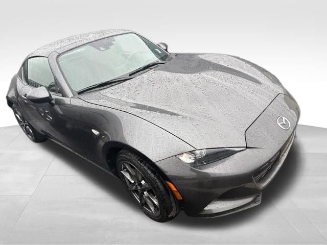 Used 2018 MAZDA MX-5 Miata RF Grand Touring RWD image 9