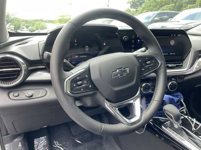 New 2026 Chevrolet Trax ACTIV w/ Sunroof Package FWD image 14