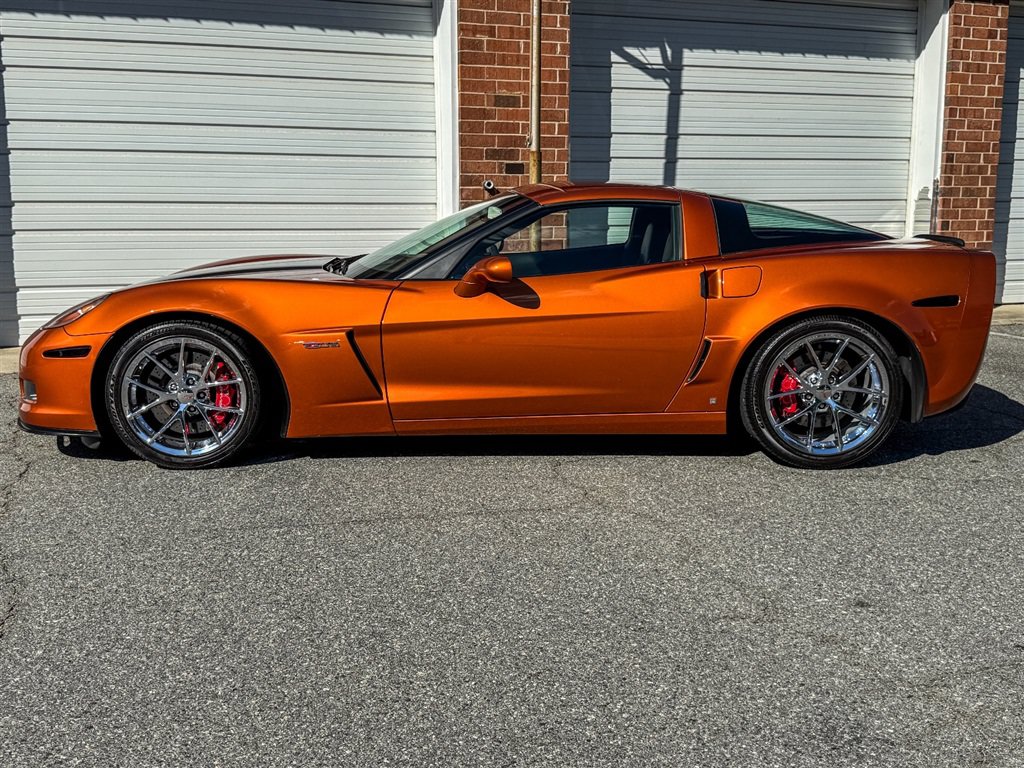 Used 2009 Chevrolet Corvette Z06 w/ Preferred Equipment Group RWD image 16