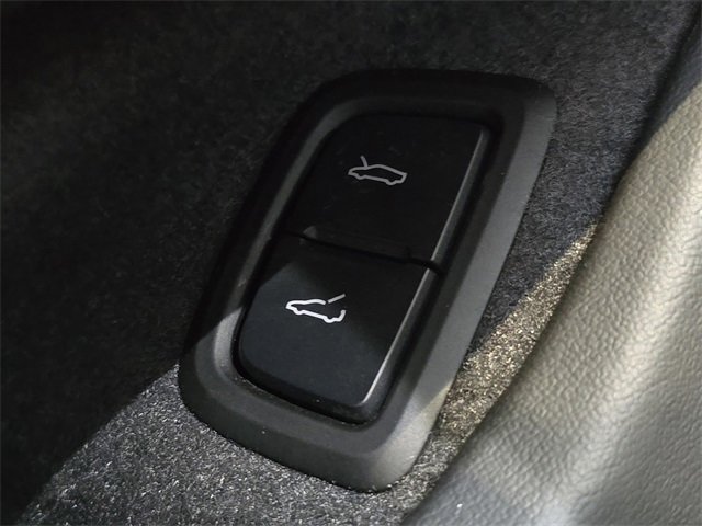 Certified 2024 Chevrolet Corvette Stingray Preferred Cpe w/ 2LT image 30