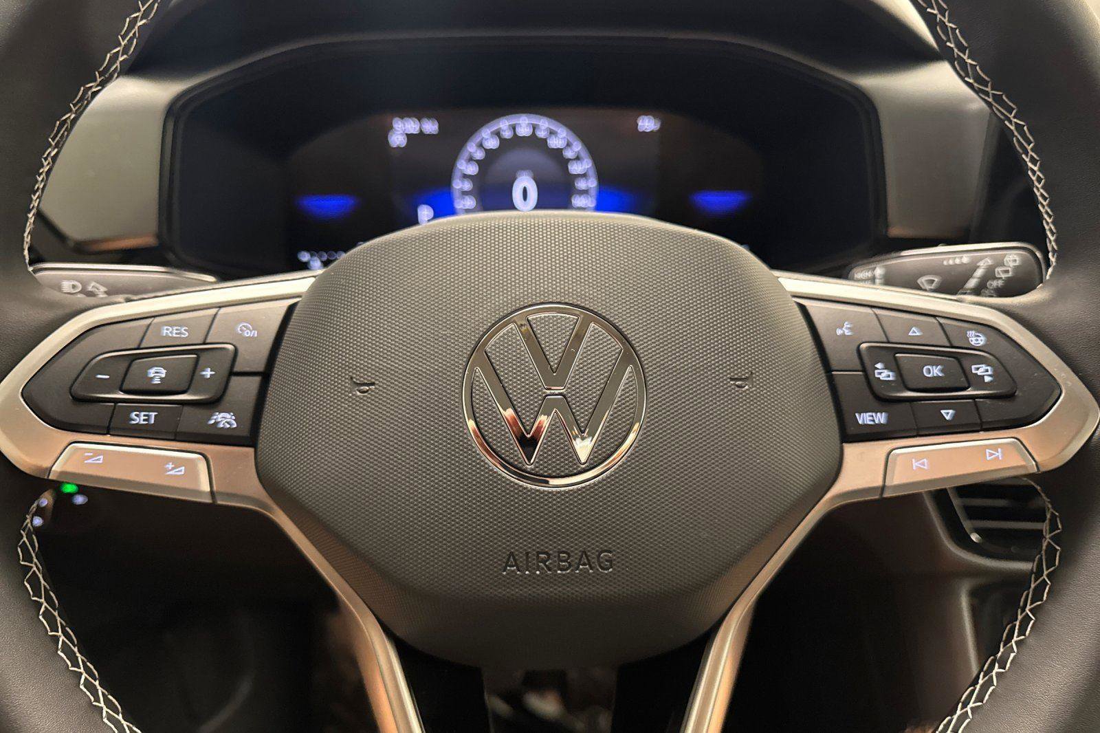 New 2025 Volkswagen Taos S image 22