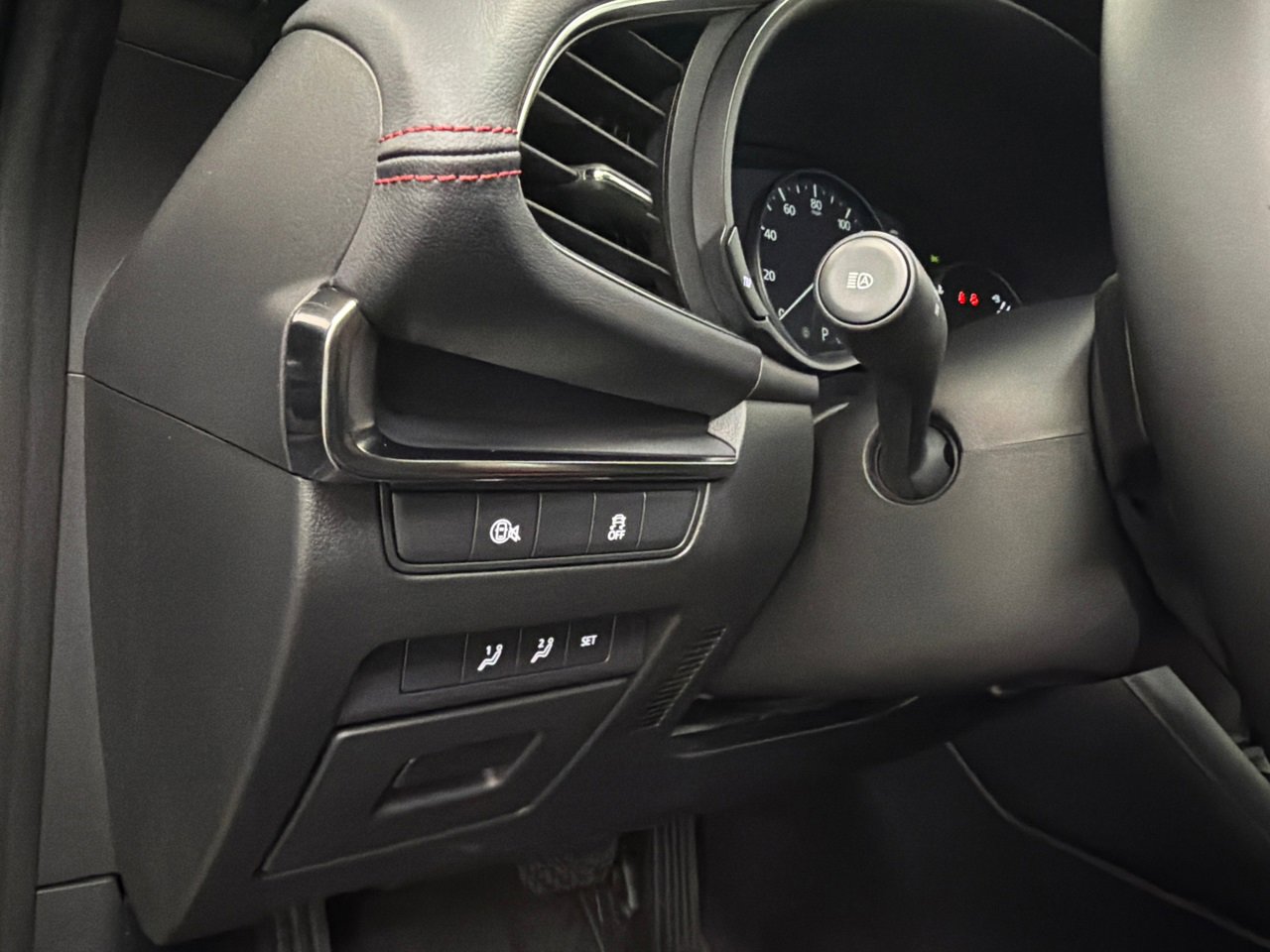 New 2026 MAZDA MAZDA3 Carbon image 34