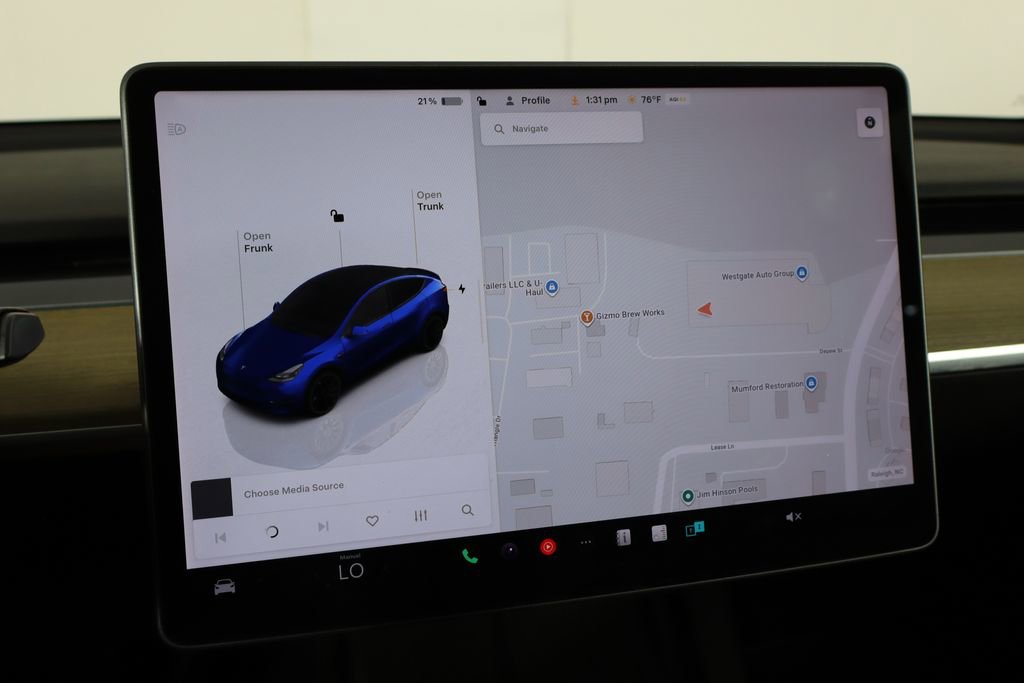 Used 2022 Tesla Model Y Performance AWD/4WD image 24