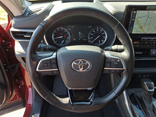 Used 2021 Toyota Highlander Platinum image 20