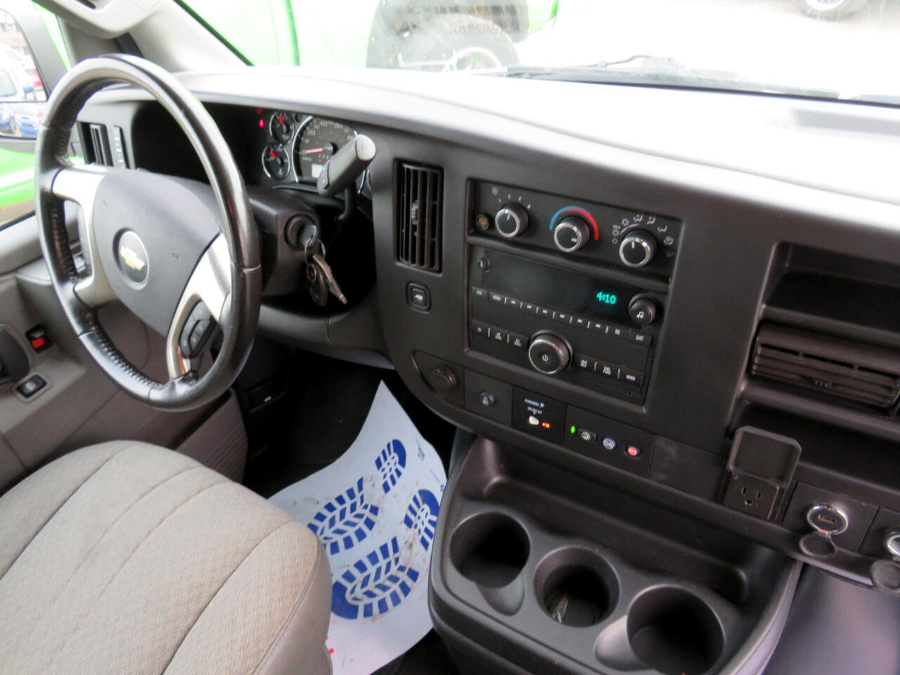 Used 2018 Chevrolet Express 3500 LT w/ LT Preferred Equipment Group RWD image 21