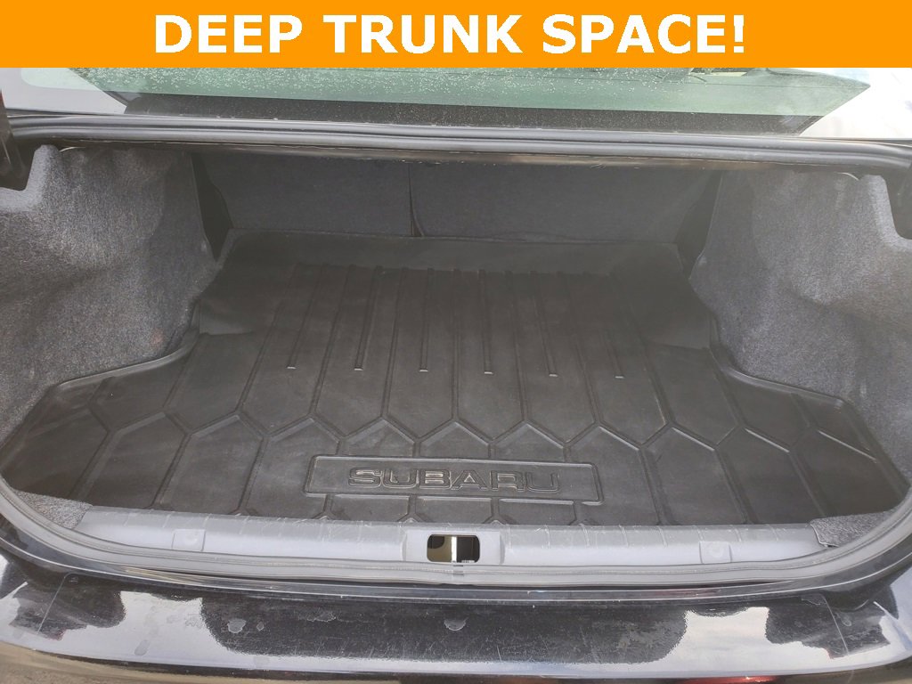 Used 2017 Subaru Impreza 2.0i Premium image 8