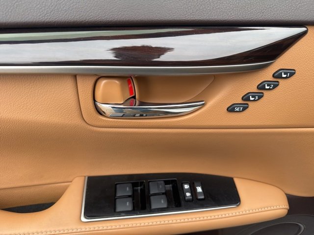 Used 2016 Lexus ES 350 image 12