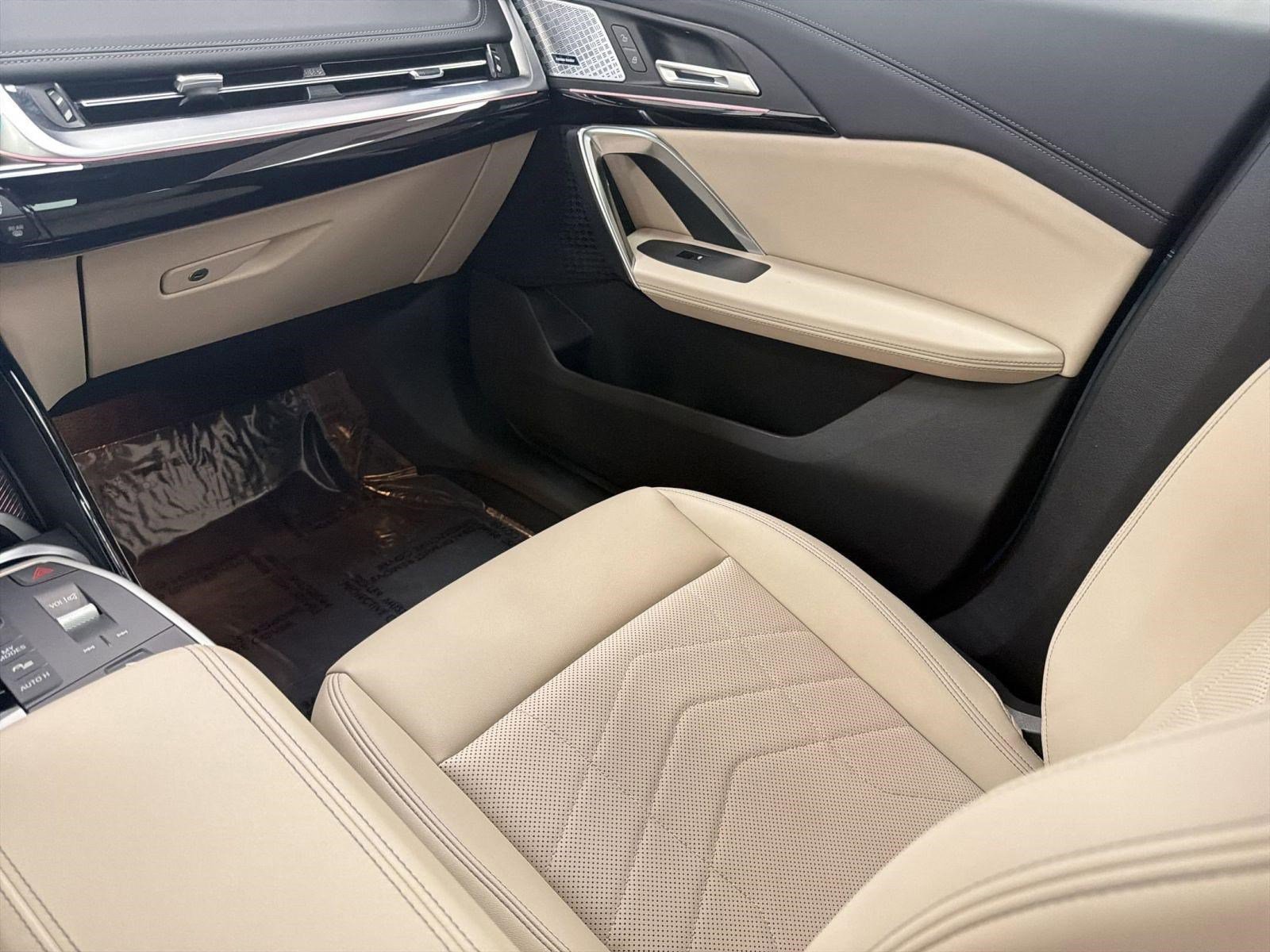 Certified 2025 BMW X1 xDrive28i w/ Technology Package image 26