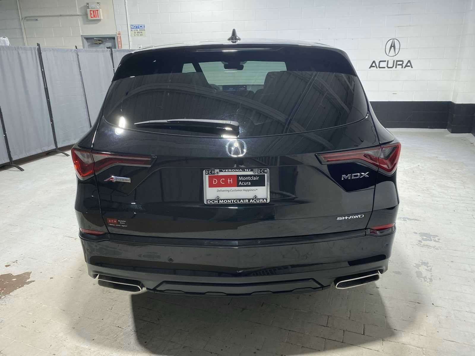 Used 2023 Acura MDX A-Spec image 5