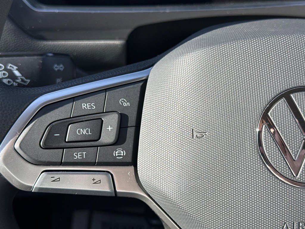 Used 2023 Volkswagen Tiguan S image 22